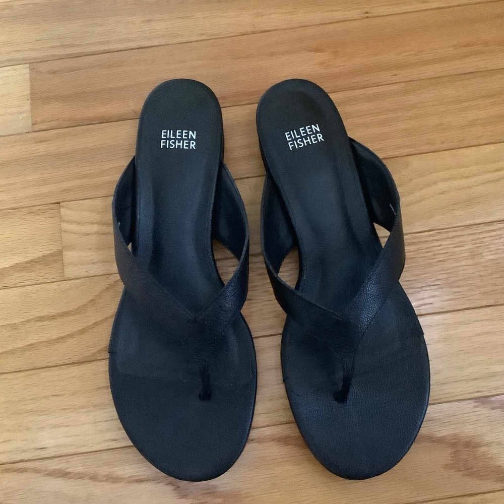 Eileen Fisher Erika Leather Thong Sandal Black SZ 9